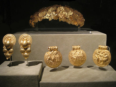 Gold und Schmuck der Etrusker
